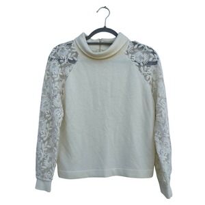 Vintage Talbott Taralan‎ SUPER Cute Off White Sweater With Lace Flower Sleeves